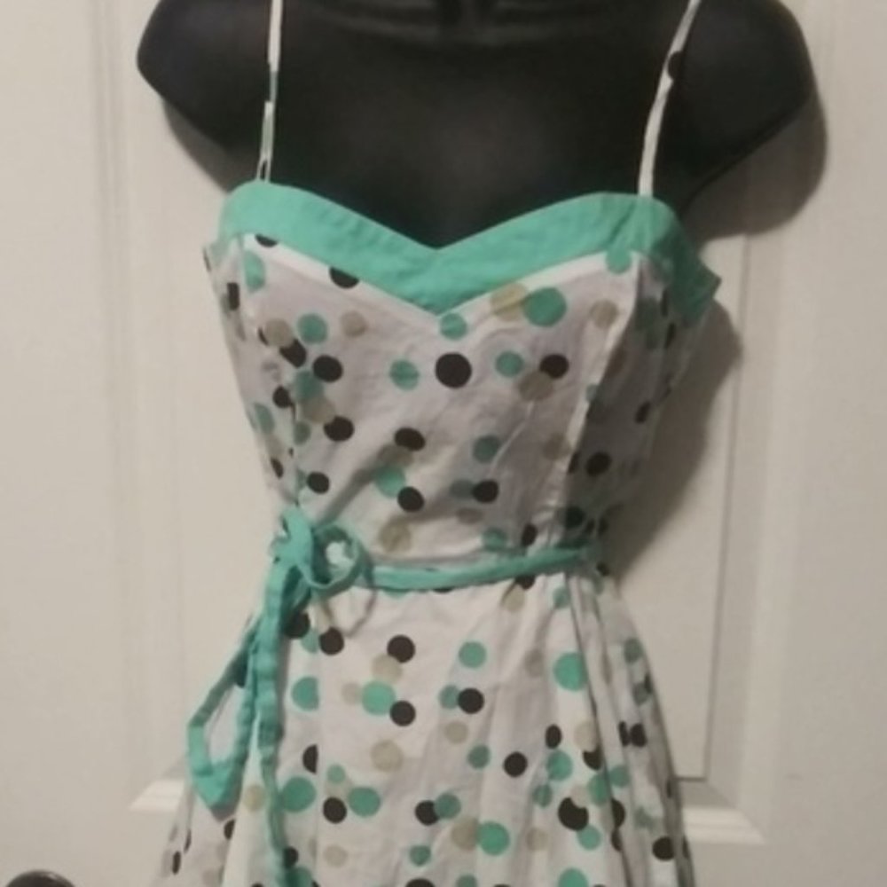 retro spaghetti strap w sweetheart neckline